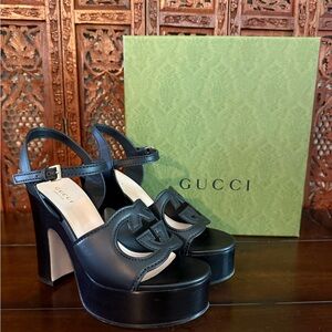 Gucci Black Leather Platform Sandals with Cutout GG